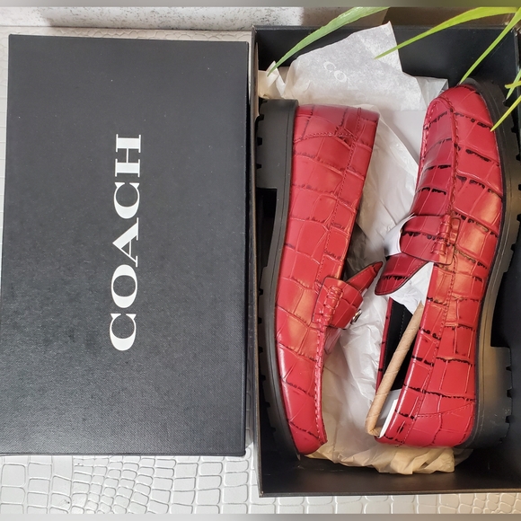 Coach NWB Joselyn Embossed Croc Loafers Dark Ruby Size 7B main image 16